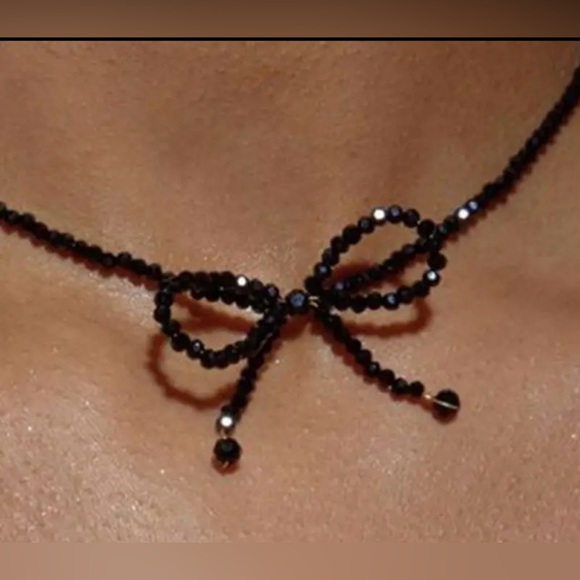 Black Beaded Bow with Gold Detailing Necklace - Picture 4 of 5